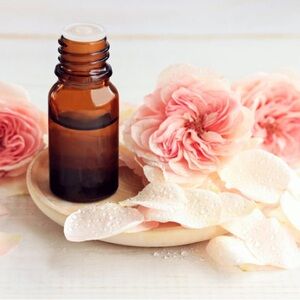 Jennifer’s Body Bath - luxurious oatmeal milk bath powder scented with rose.